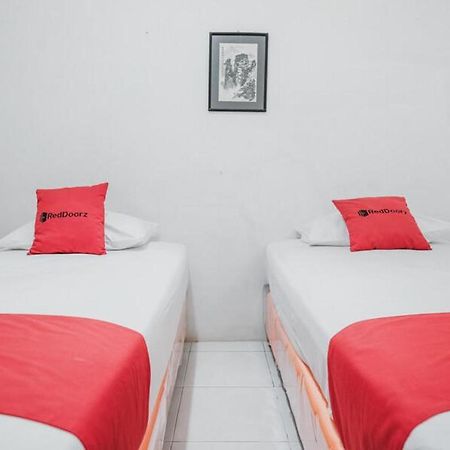 Reddoorz Near Kartini Mall Lampung Bandar Lampung Dış mekan fotoğraf