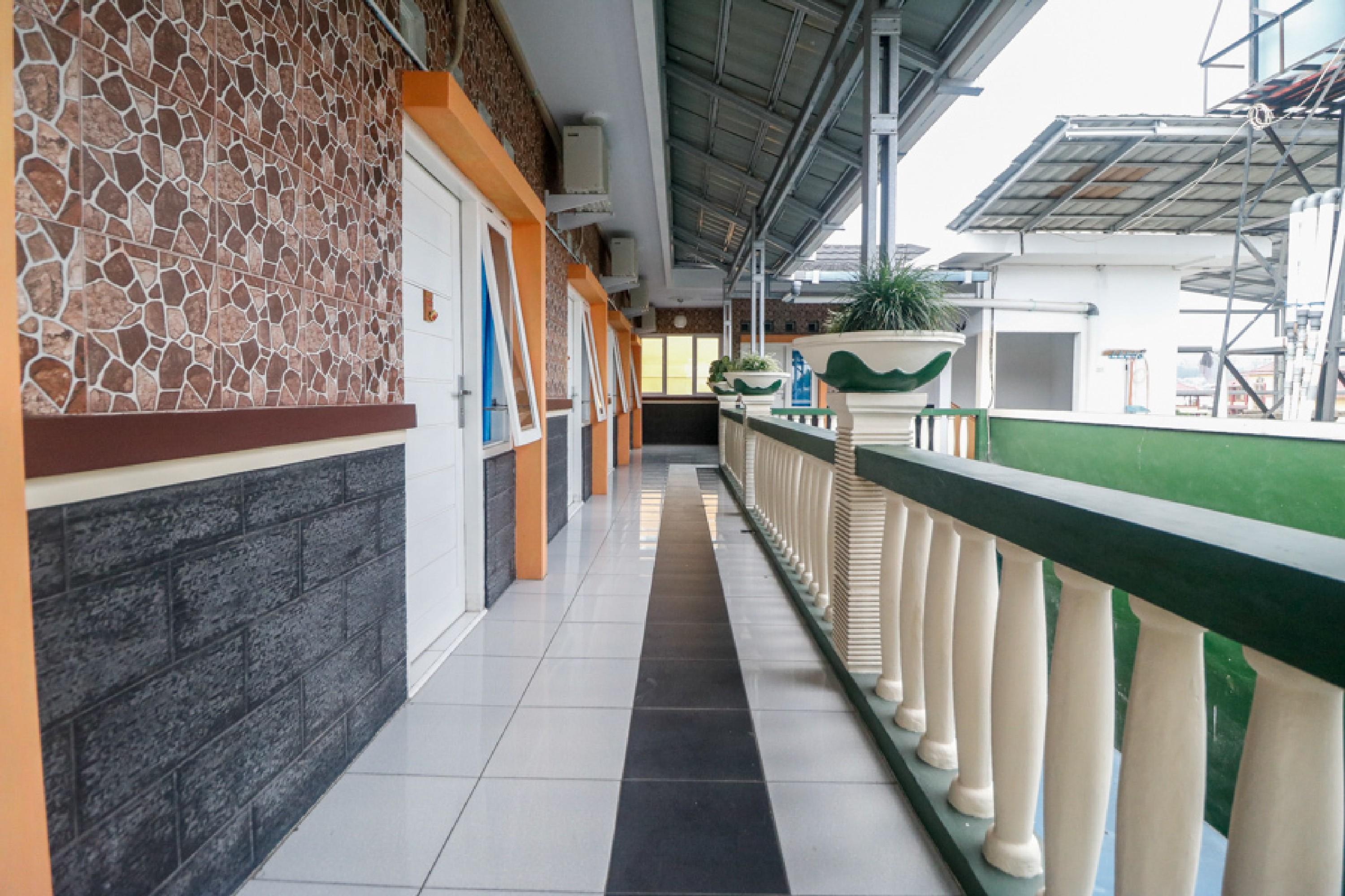 Reddoorz Near Kartini Mall Lampung Bandar Lampung Dış mekan fotoğraf